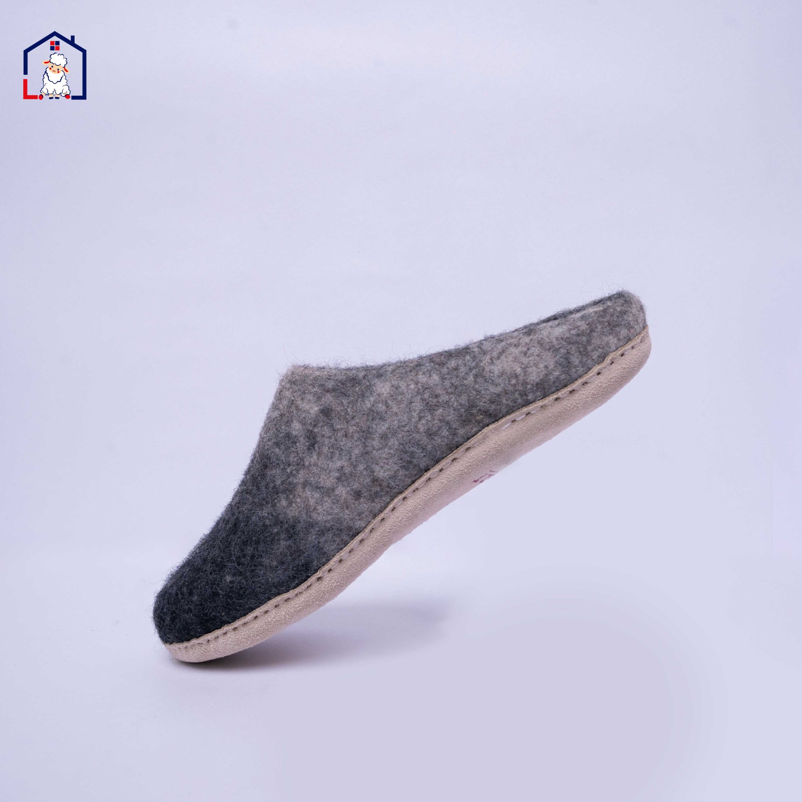 High Quality Natural Felt Slipper Wholesaler