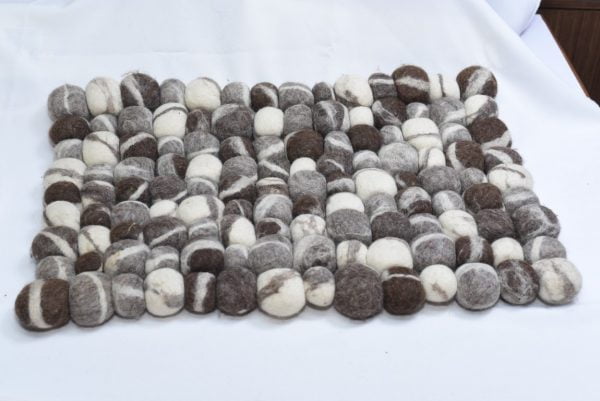 Stony Felt Rug Ball