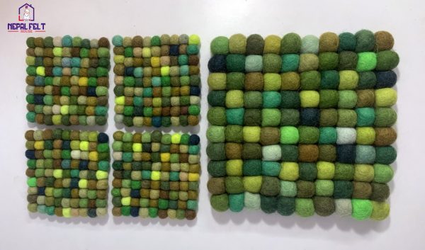 Green Felt ball Trivet Mat