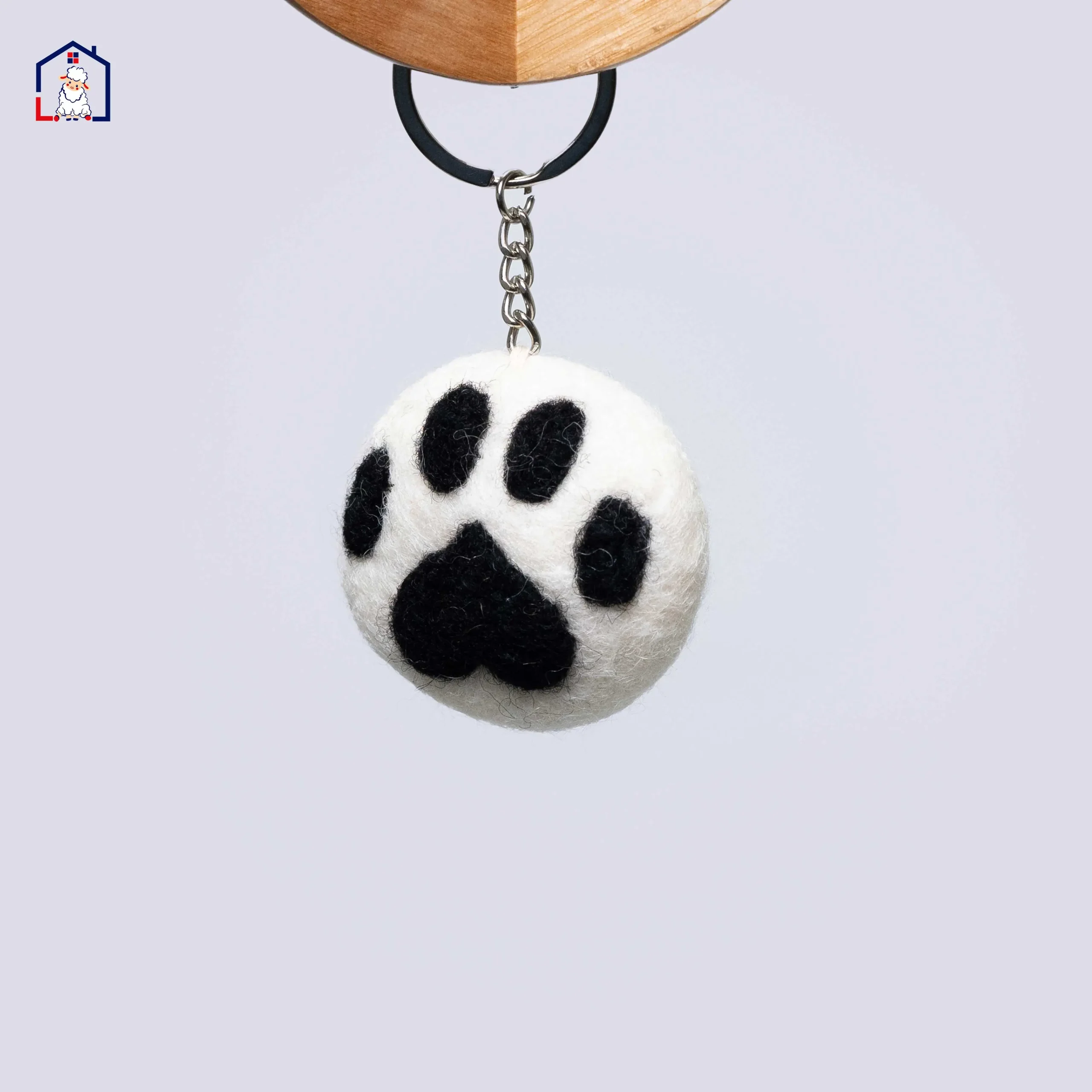 Felt Cat Paw Keyring